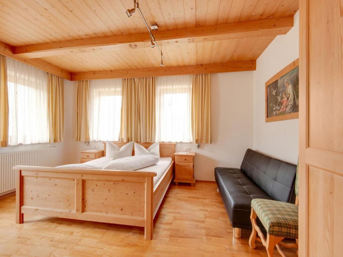 Relaxing Apartment In Hainzenberg With Ski Storage Luaran gambar